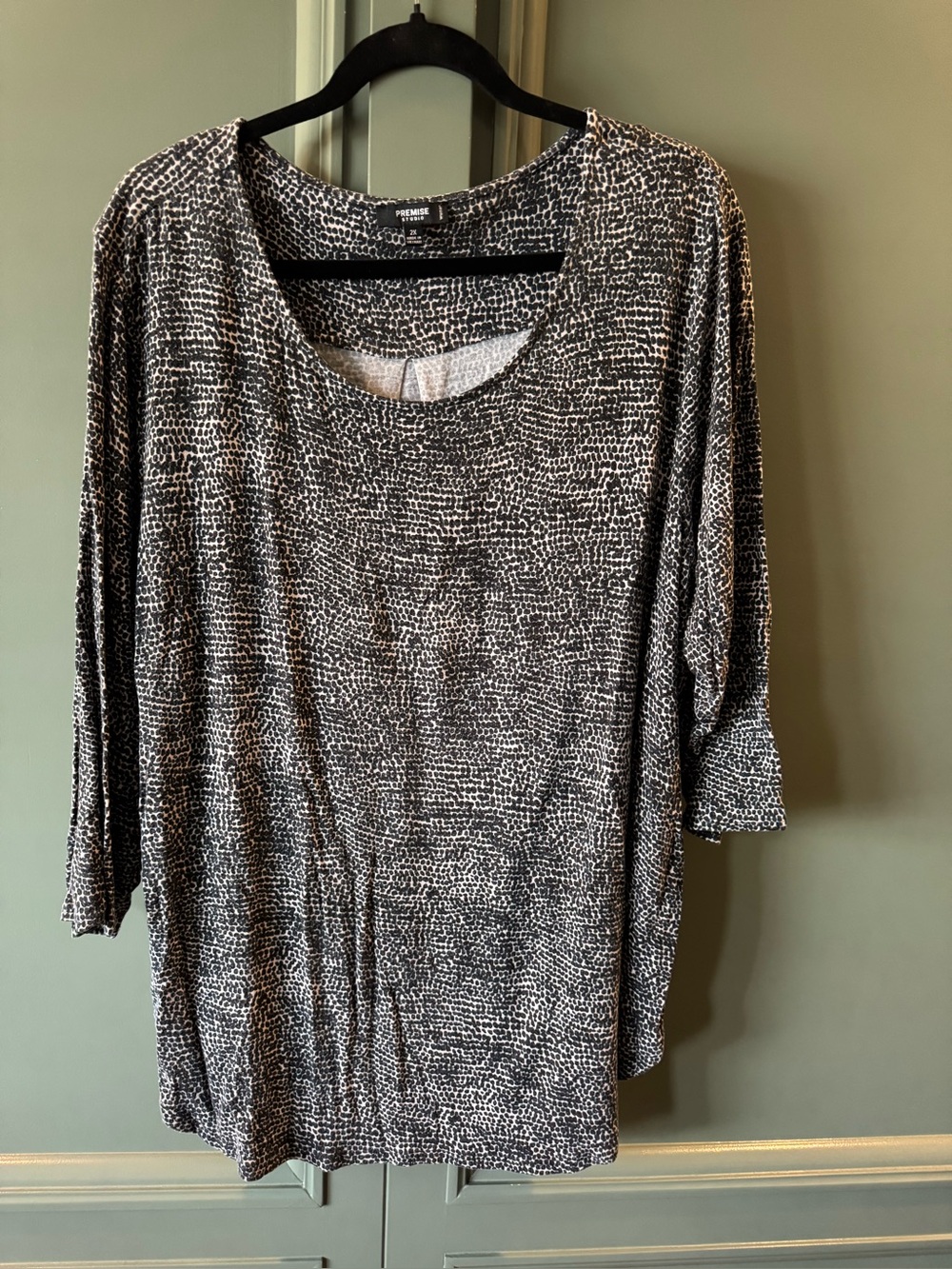 Premise Studio Black & White Patterned Scoop Neck Women's Top - Size 2X